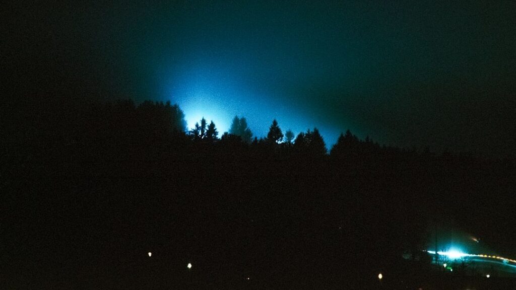 The Mysterious Lights Seen Over Earthquake Zones Before Major Tremors