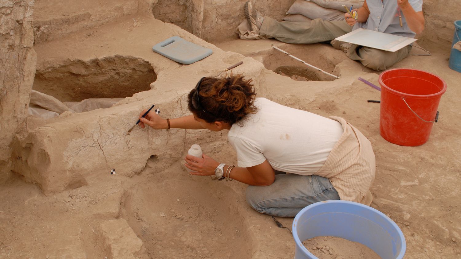 15 Archaeological Discoveries That Quietly Challenged Established History