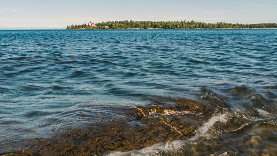 15 Terrifying Facts About Lake Superior That Explain Why Ships Still Vanish