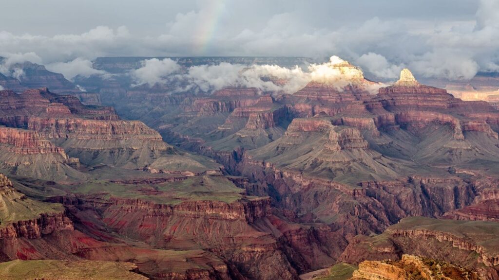 The Grand Canyon Is Cracking Open – And Geologists Say It's Accelerating