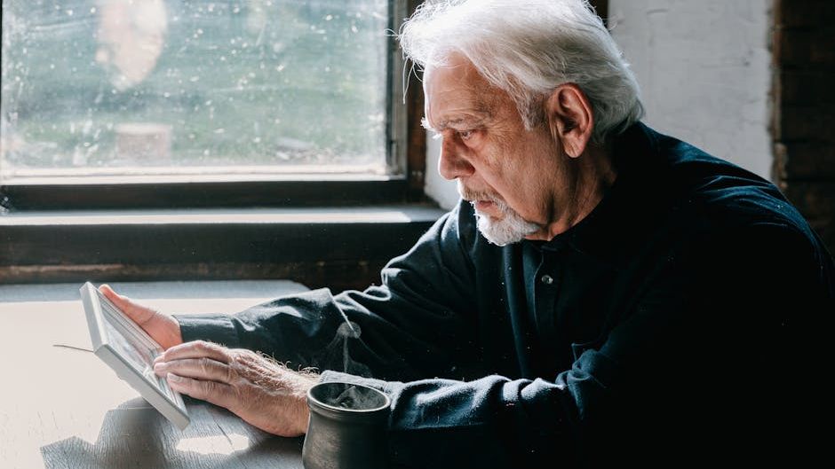 Your Brain Releases This Chemical When You See a Photo of Someone Dead You Loved – Here's Why