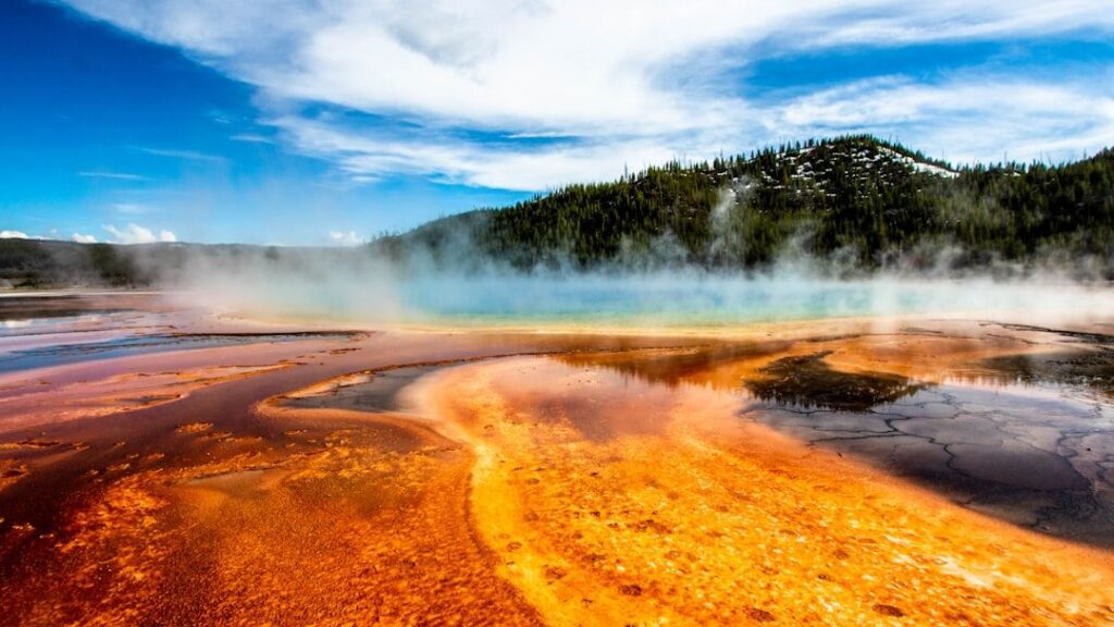 Yellowstone's Supervolcano Shows 4 New Warning Signs Geologists Didn't Expect