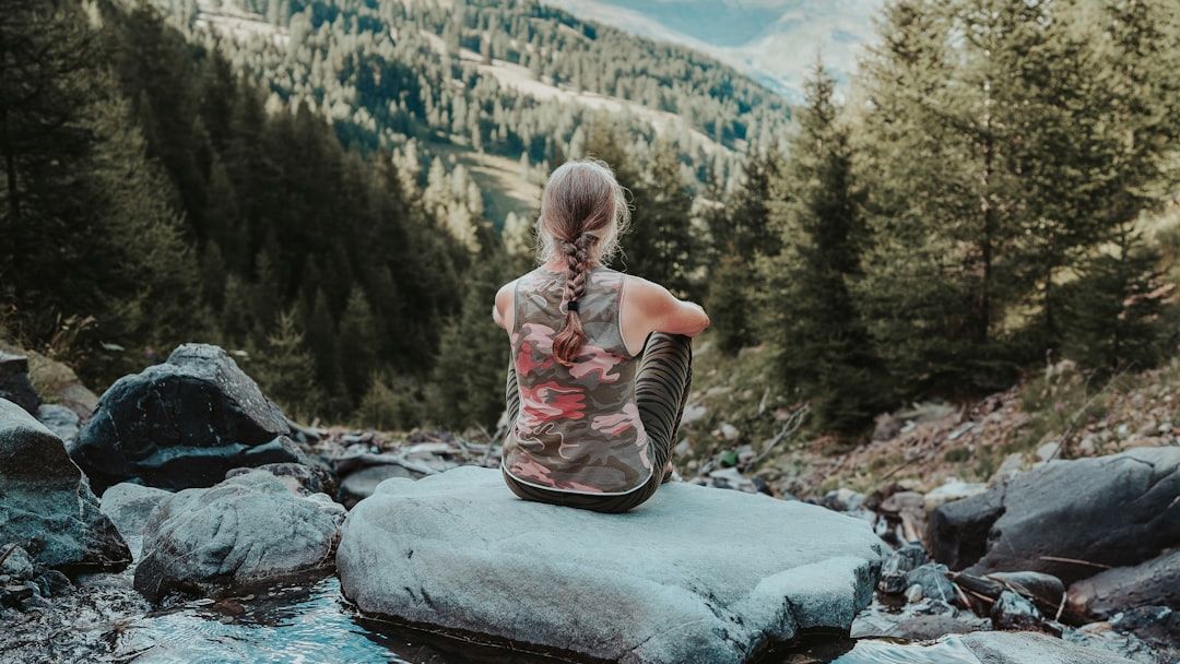 Neuroscience Says People Who Feel More at Ease in Nature Than in Crowds Are Running a Fundamentally Different Nervous System Calibration