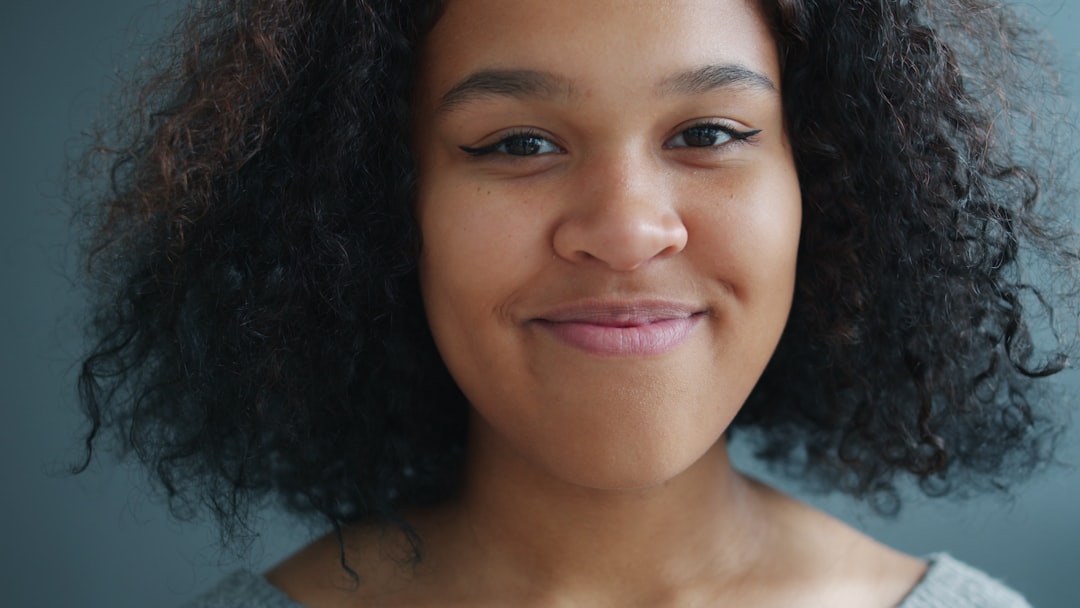What Happens to Your Brain in the 90 Seconds After Someone You Love Walks Into a Room: 5 Neurochemical Reactions You Can’t Control