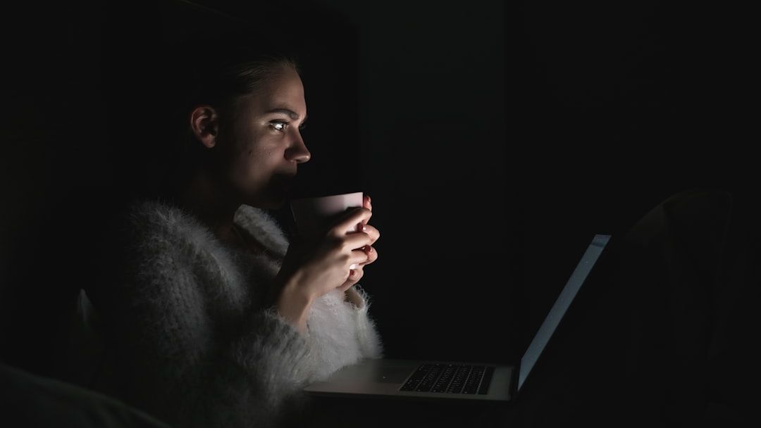 Neuroscience Says People Who Feel Most Alive at Night May Have a Brain Wired to an Ancient Pre-Agricultural Sleep Cycle
