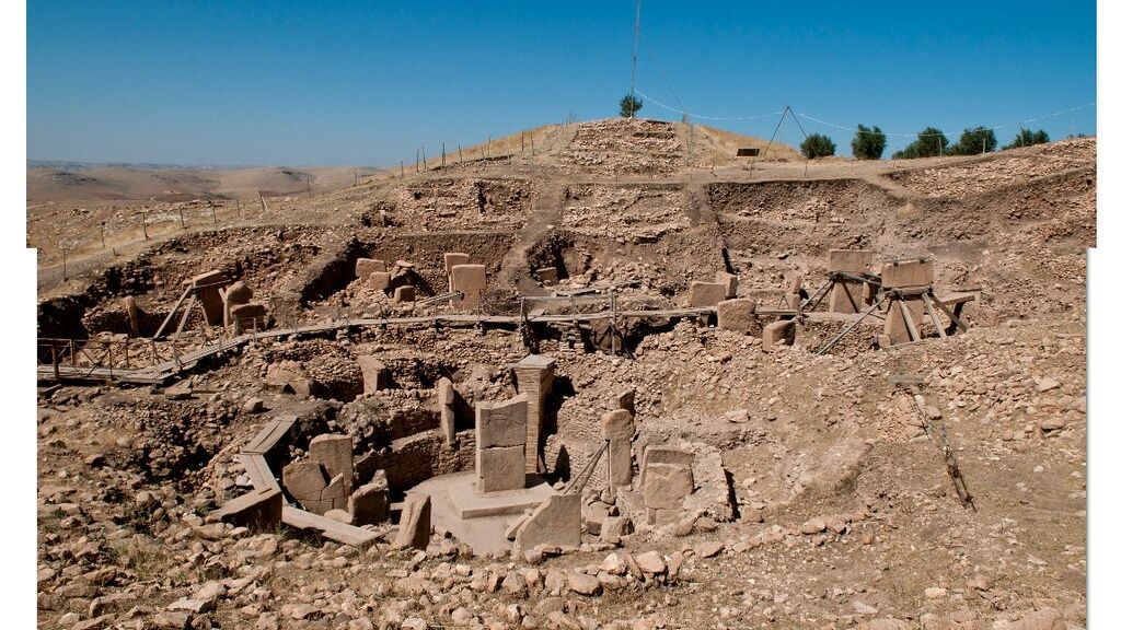 15 Archaeological Finds That Sound Fake But Are Completely Real