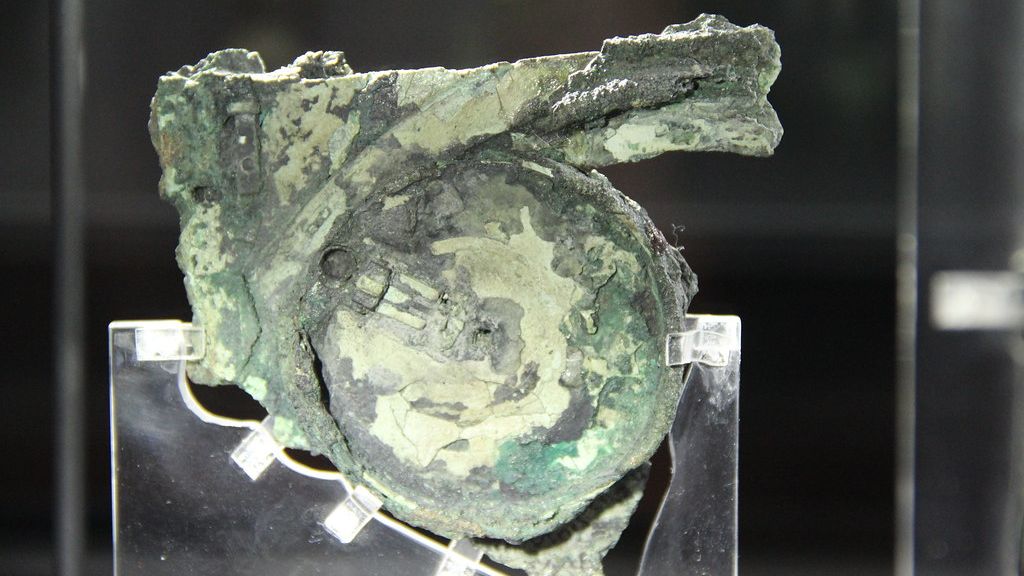 15 Archaeological Finds That Sound Fake But Are Completely Real