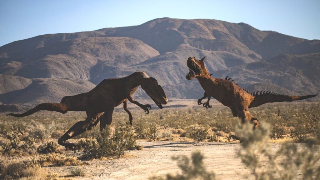 The 10 Most Dramatic Dinosaur Fights That Probably Never Happened