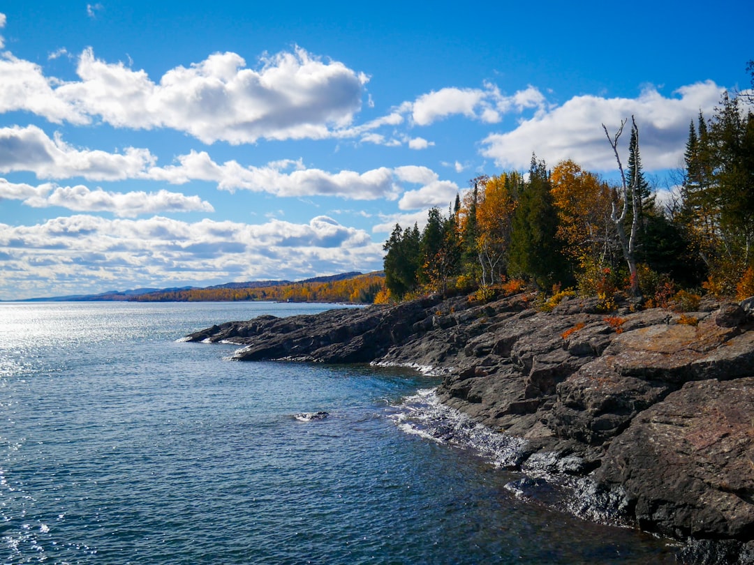 Lake Superior Just Started Behaving Like an Ocean – And NOAA Says It’s Rewriting Freshwater Science