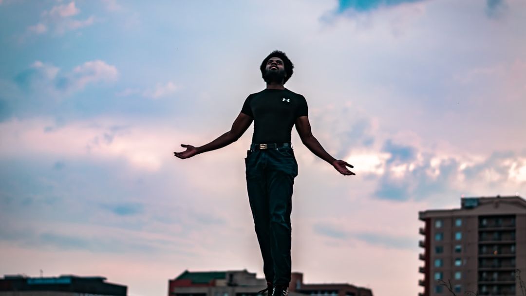 What It Means When You Dream of Flying