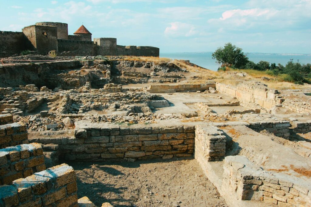 19 Historical Finds That Quietly Changed Archaeology Textbooks