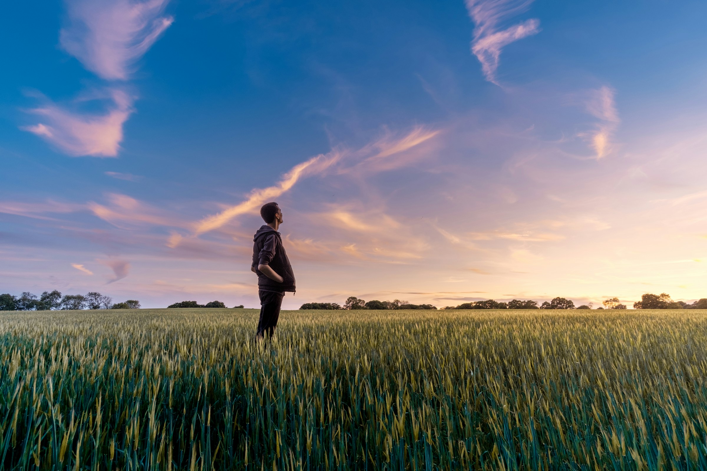 Psychology Says People Who Regularly Spend Time Under Open Sky Have a Different Daily Cortisol Pattern Than Those Who Don’t – and the Gap Widens Measurably the Longer Consistent Outdoor Exposure Is Removed