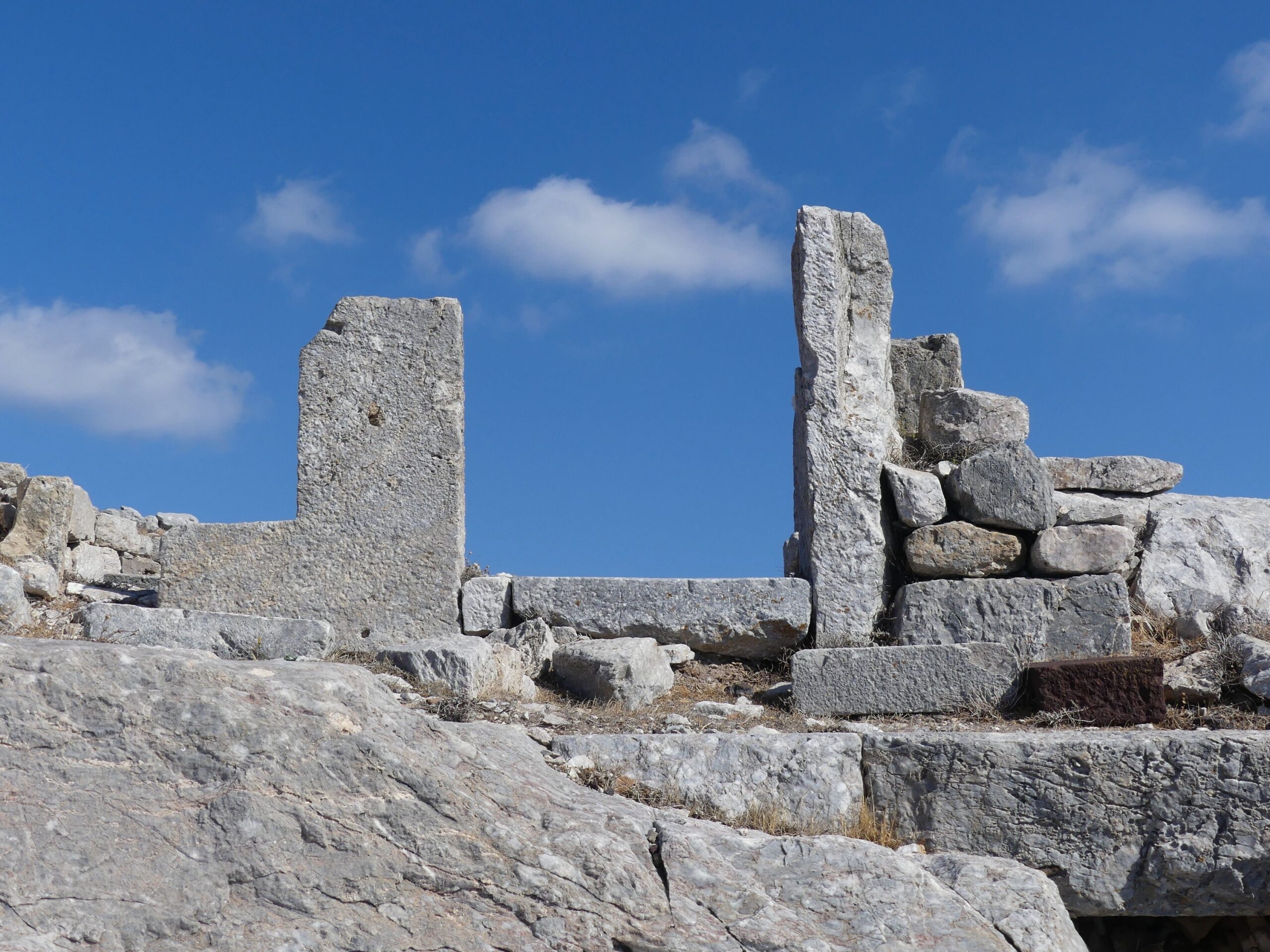 8 Ancient Sites That Show Evidence of Extreme Localised Heat That No Known Natural or Human Process of the Period Could Have Produced