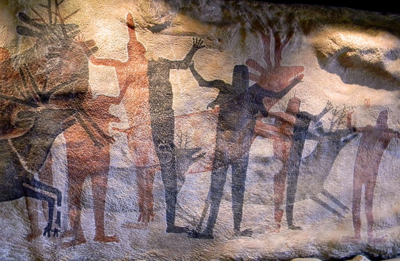 13 Cave Paintings That Depict Things That Should Not Exist Yet
