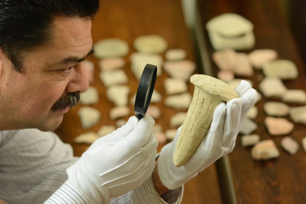 13 Accidental Discoveries That Solved Ancient Mysteries Overnight