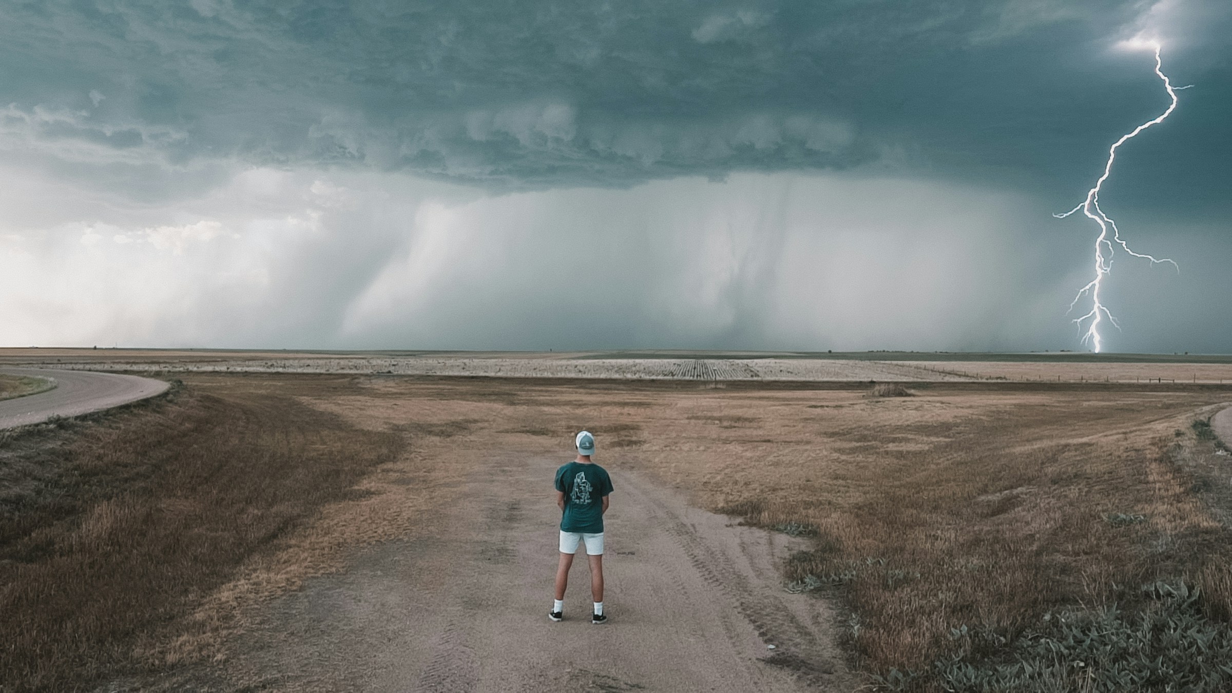 People Who Prefer Thunderstorms to Sunshine Have This One Personality Trait Psychologists Rarely See