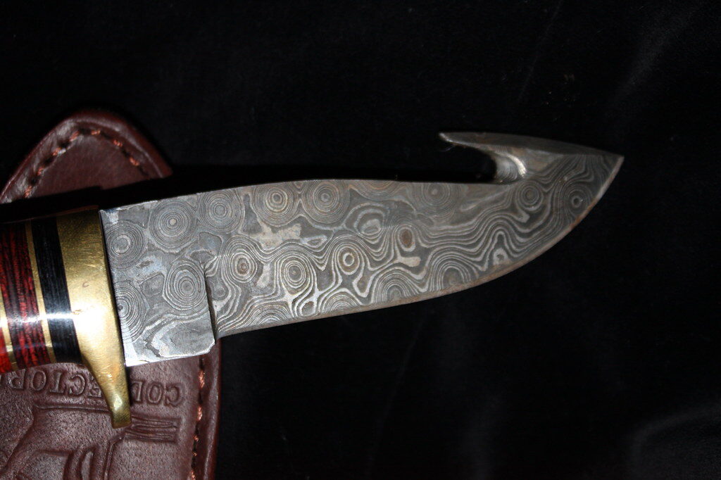 Damascus Steel Blades With Vanishing Nanostructures