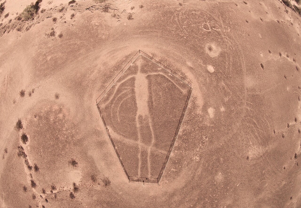 Blythe Intaglios, California: Giant Desert Figures You Walk Past Without Seeing