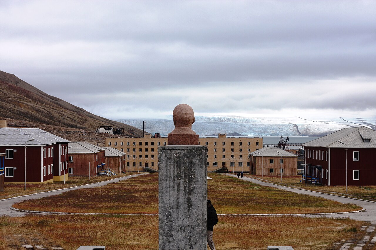 6. Pyramiden, Svalbard