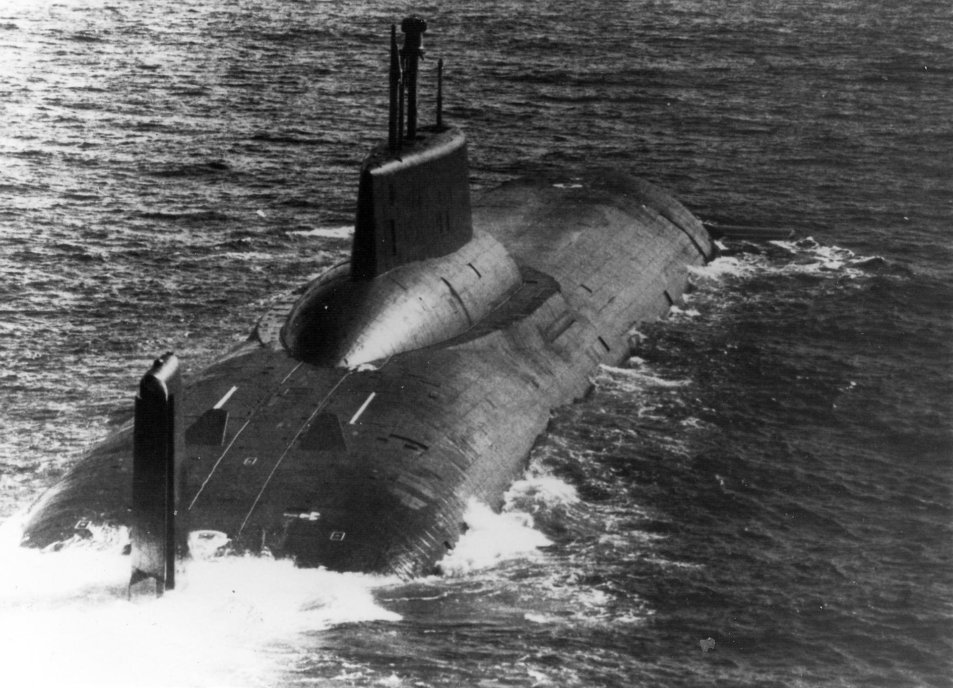 5. Soviet-Era Reports of Impossible Maneuvers in Lakes and Deep Inland Waters