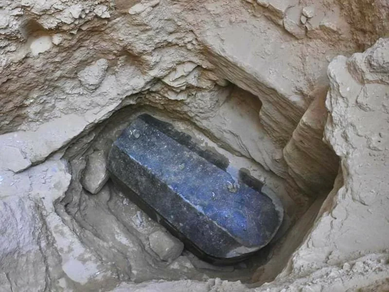 The Black Granite Sarcophagus in Alexandria: Three Bodies, Many Questions 