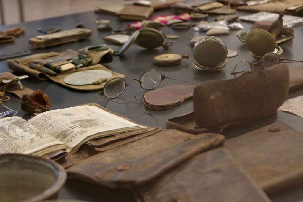 13 Artefacts Museums Quietly Moved Into Storage Without Ever Explaining Why