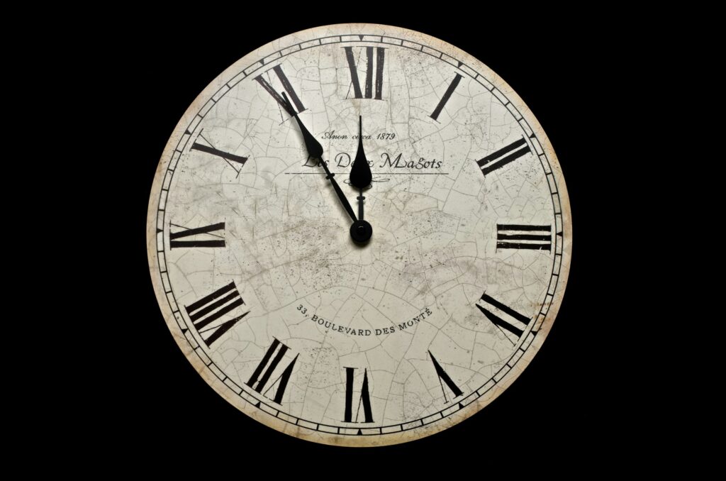 14 Properties of Time Researchers Concede Make No Intuitive Sense