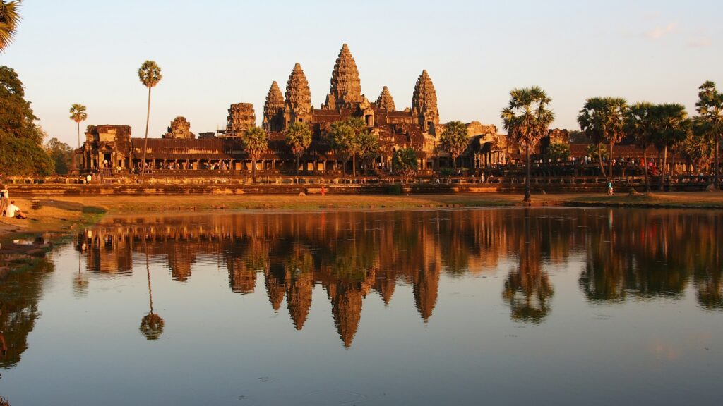 12 Ancient Foundations Builders Now Admit Would Fail Every Modern Structural Test