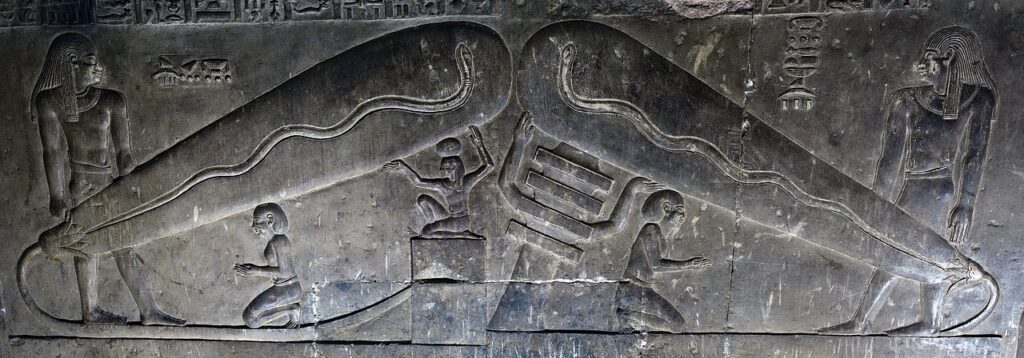 The Hieroglyphs at the Temple of Hathor That Some Researchers Say Resemble Machinery No One Has Been Able to Identify