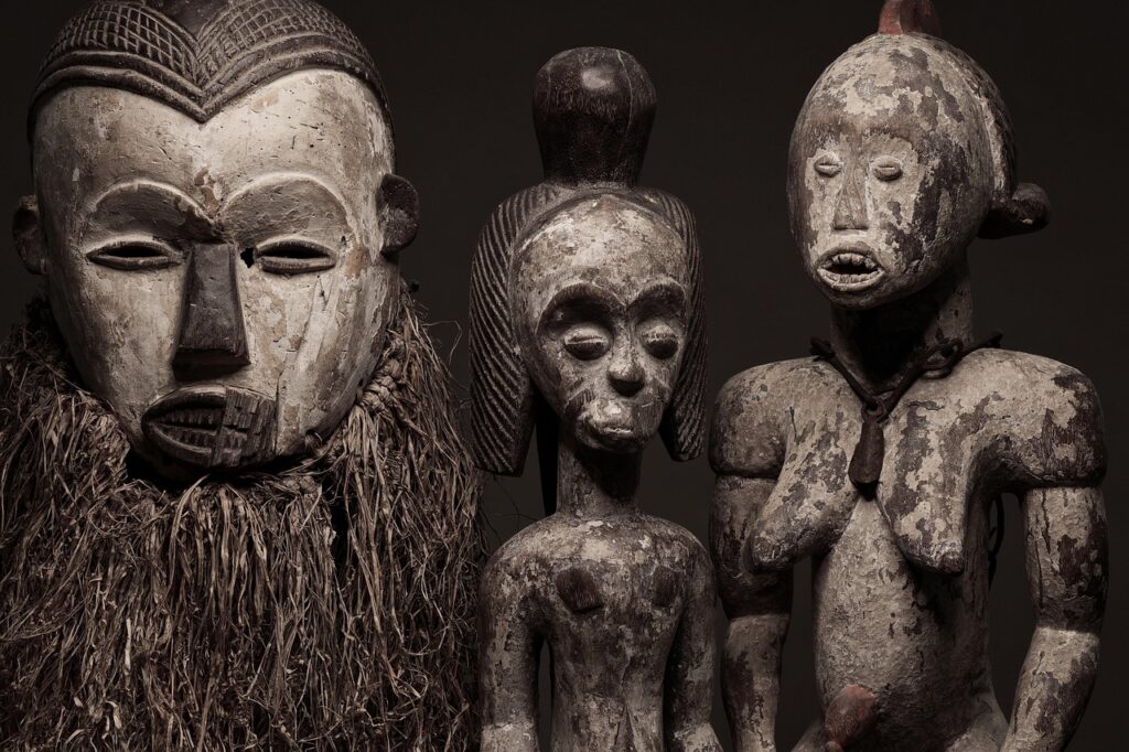 12 Artefacts Whose Discovery Location Was Recorded Differently By Every Witness