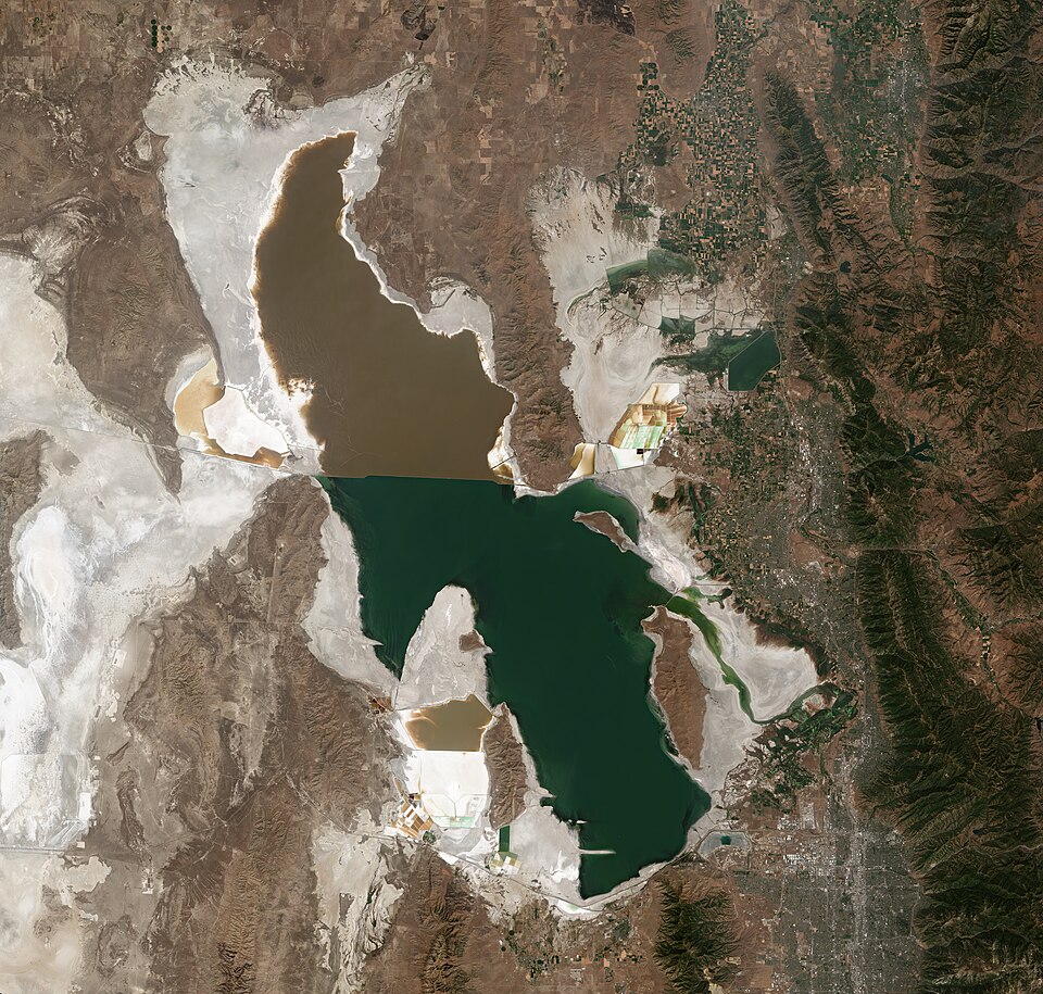 7. The Modern Great Salt Lake Is Only One of Its Ghostly Remnants