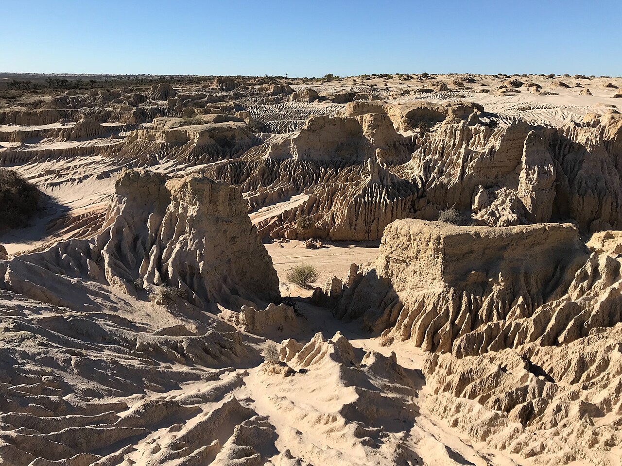 #3 - Lake Mungo and Australia's Startlingly Ancient Burials