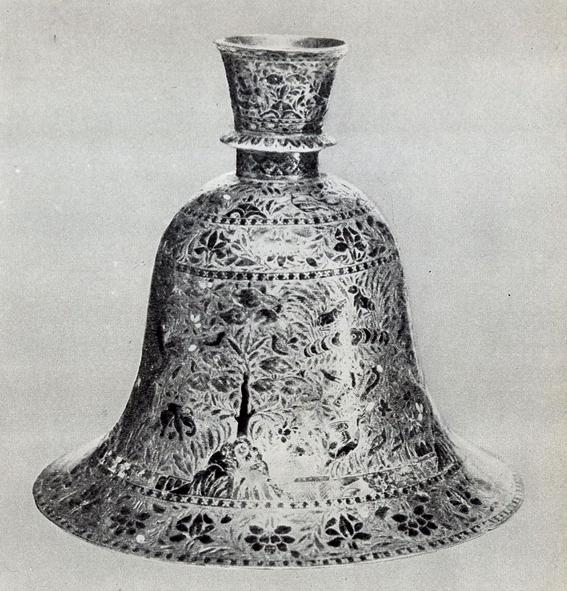 7. The Dorchester Vase Vanished Before Anyone Could Actually Test It