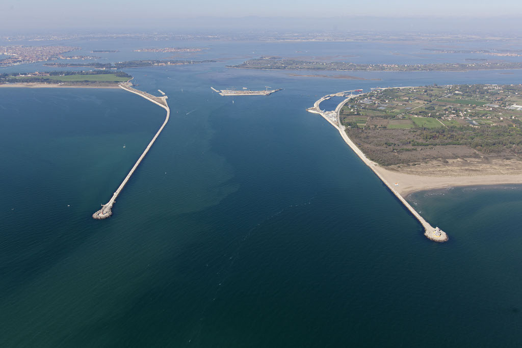 #10 Veniceβs Barrier Islands and the Adriatic Edge β Defenses Under Pressure