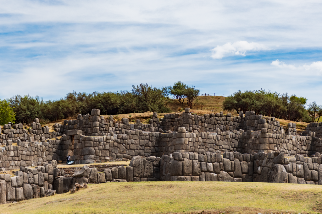 12 Ancient Walls Built Without Mortar That Still Fit Together Perfectly
