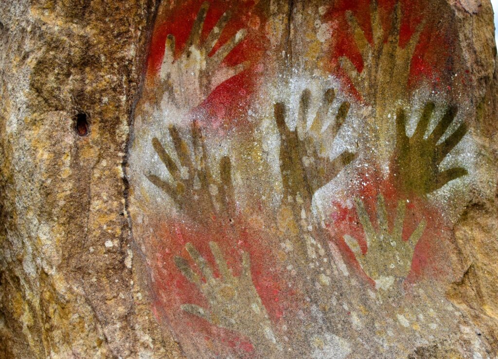 12 Prehistoric Pigments Chemists Have Now Identified Precisely