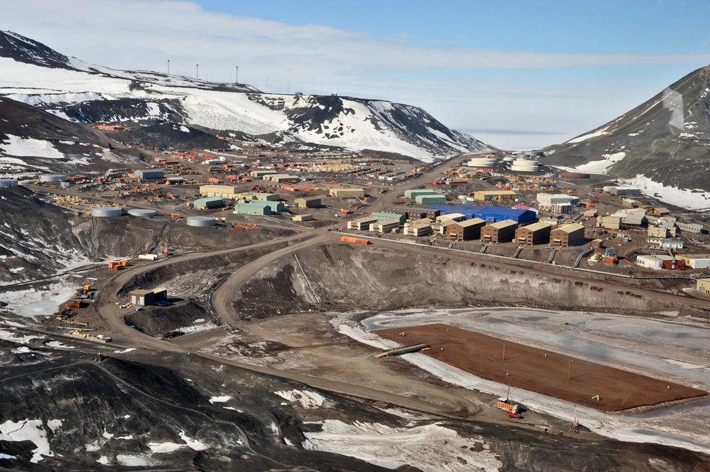 11 Settlements Occupied for Only Part of Each Year